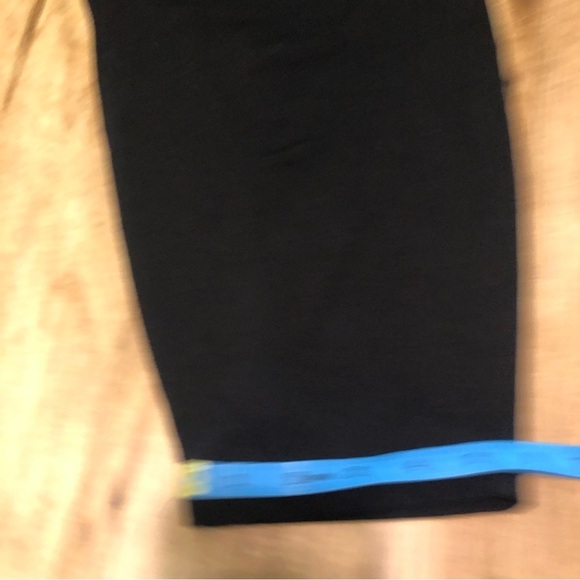 Torrid Deep Navy Blue Capri Pants Womens Size 5 Stretch Waist Pockets - Picture 7 of 9